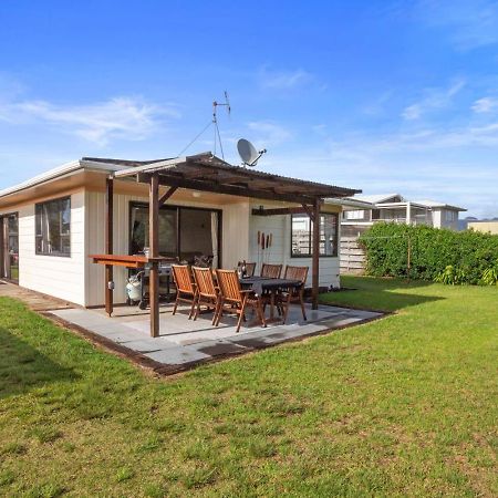 Retro Whanga Charm Whangamata Exterior photo