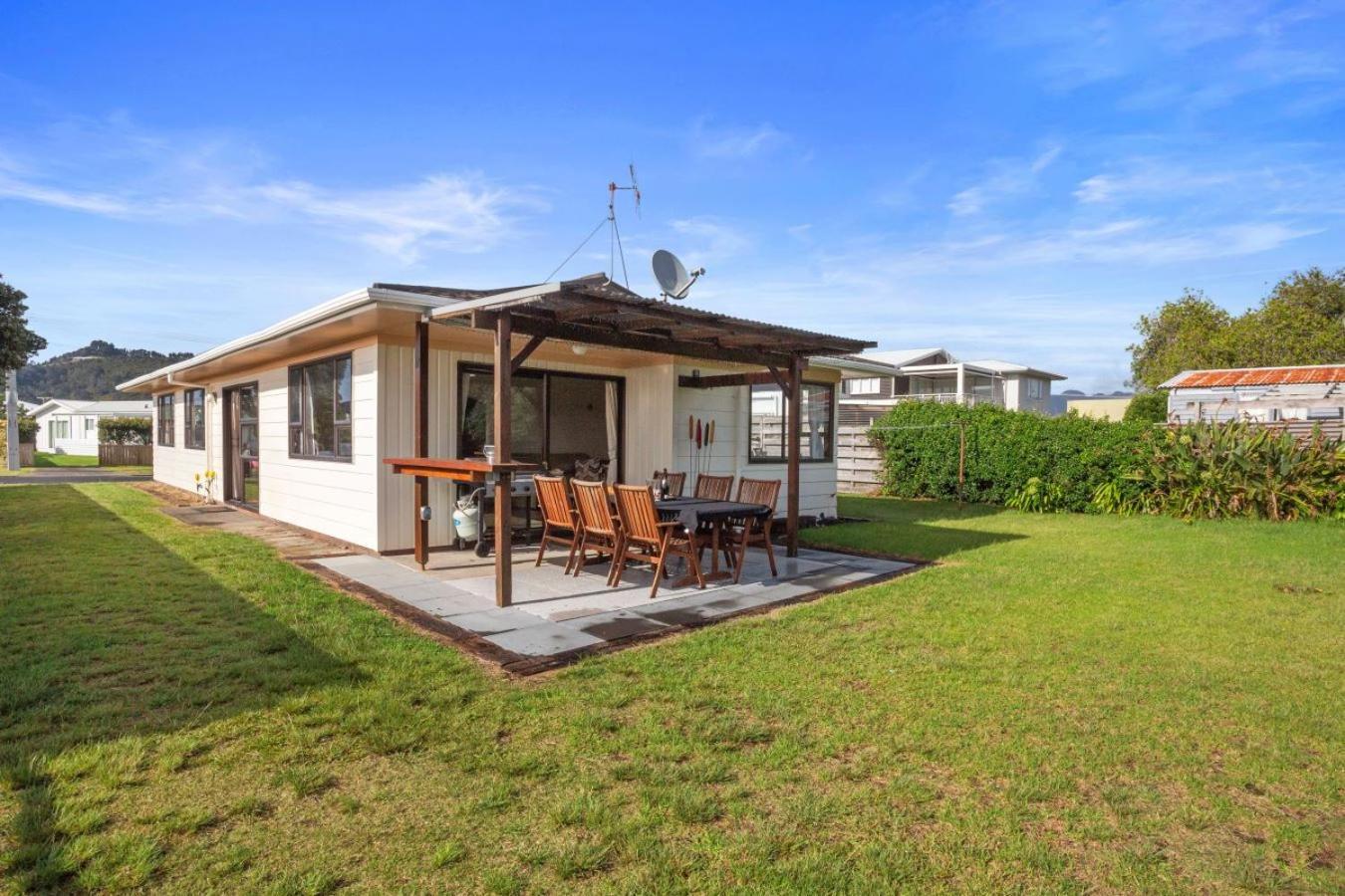 Retro Whanga Charm Whangamata Exterior photo