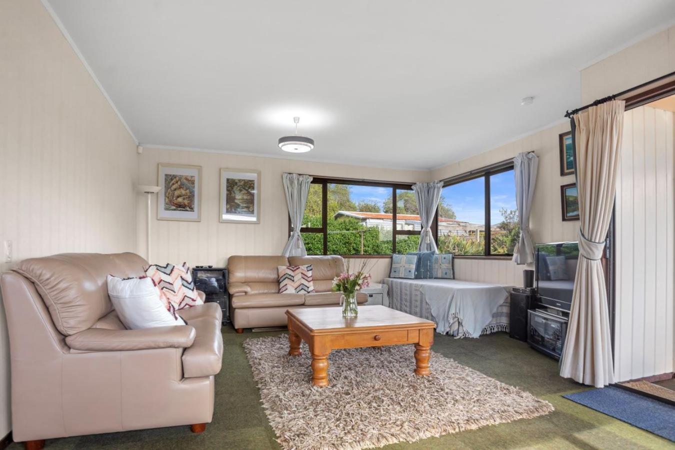 Retro Whanga Charm Whangamata Exterior photo